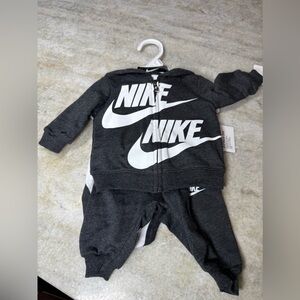 Nike Baby Boys 3pcs set (NWT)